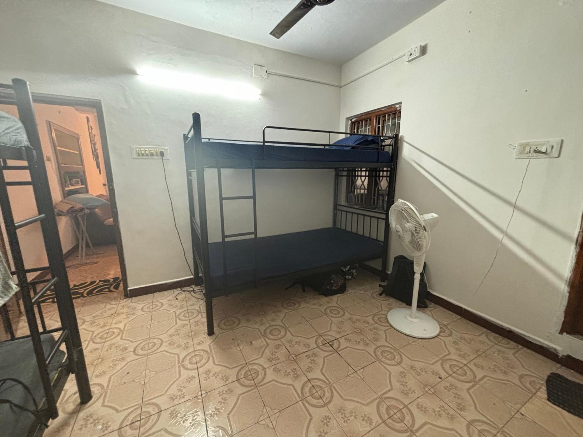 Hostel Madras Esterno foto