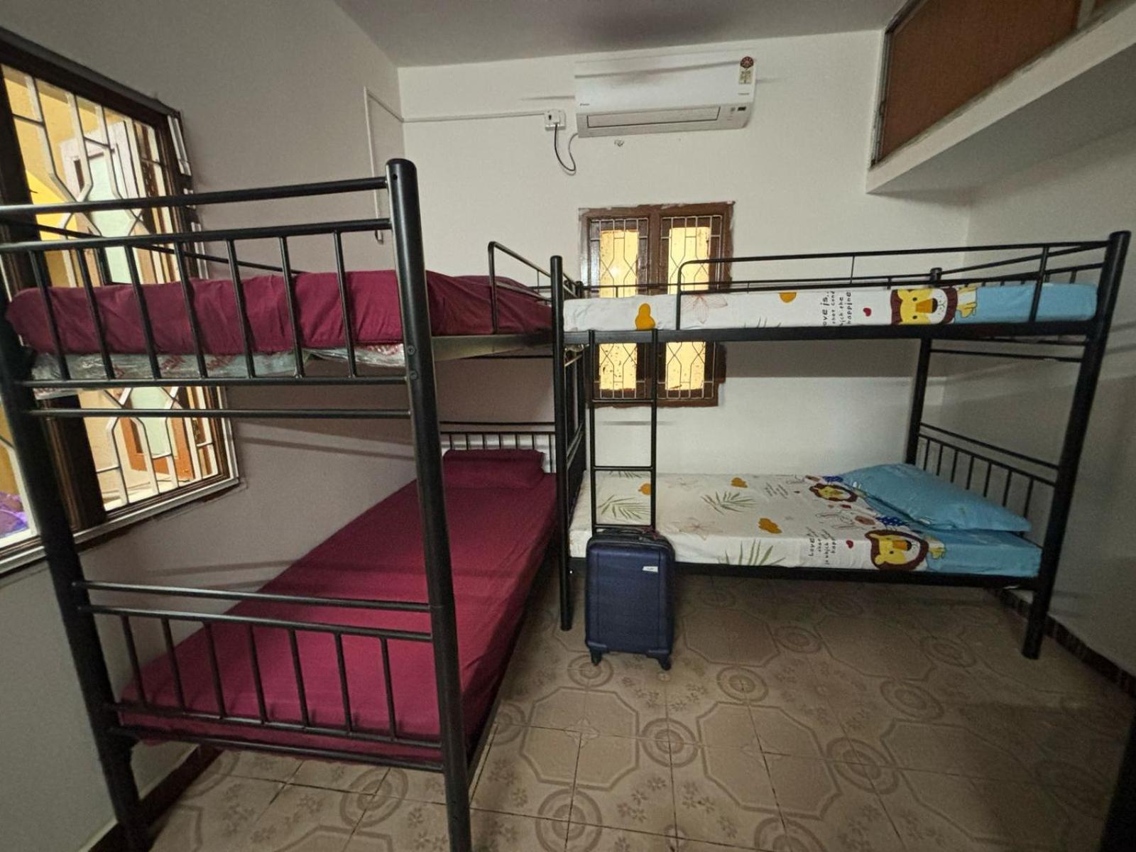 Hostel Madras Esterno foto
