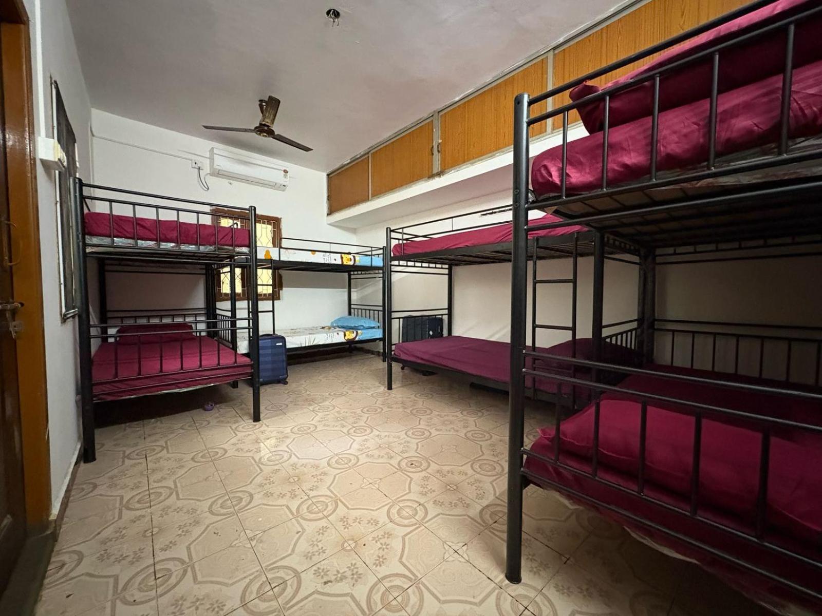 Hostel Madras Esterno foto