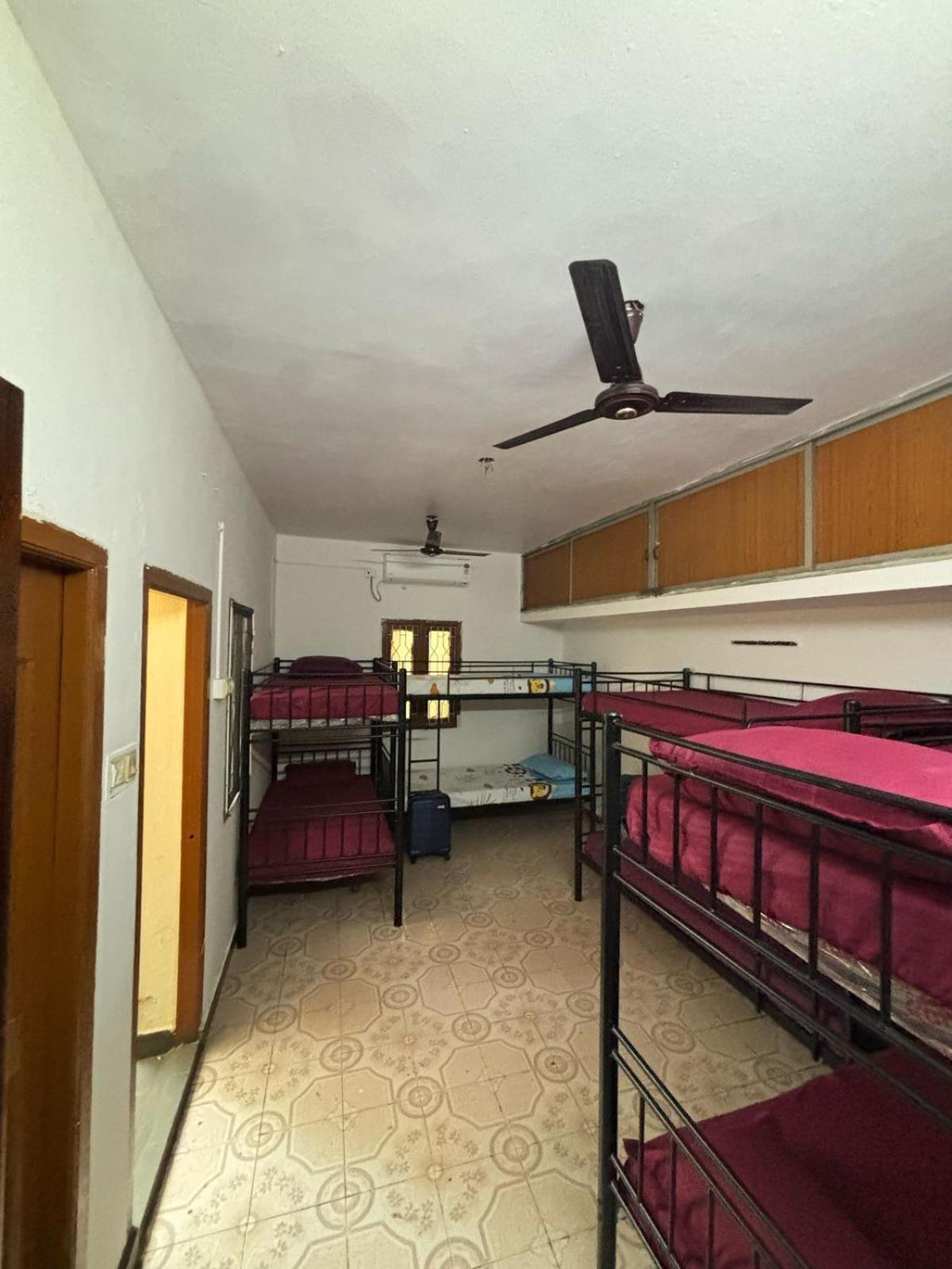 Hostel Madras Esterno foto